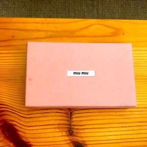 MIU MIU WALLET (good condition) with original box